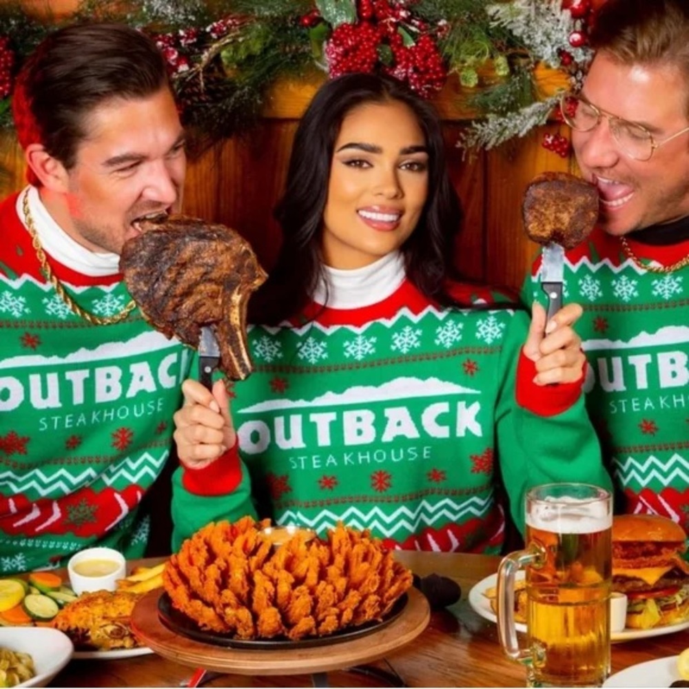 Outback Steakhouse Holiday Ugly Christmas Sweater M NWT